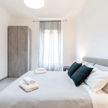 Amazing Near To Colosseo And Subway