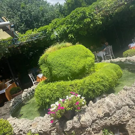 Ristorante Cecilia Metella * Rome