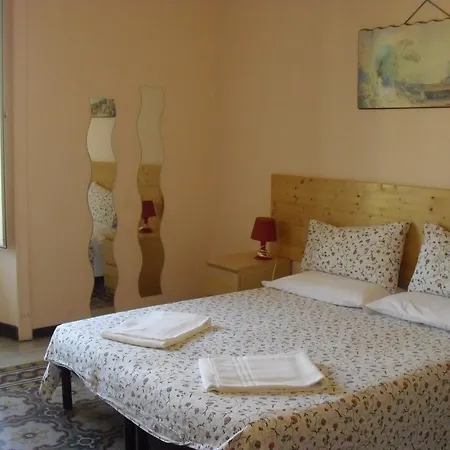 Carlo Alberto House 3* Rome