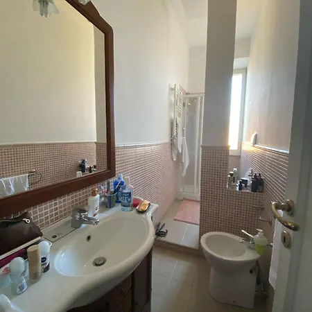 Holiday Colosseum Apartment *