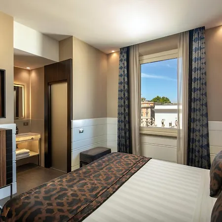 Hotel The Glam 4*