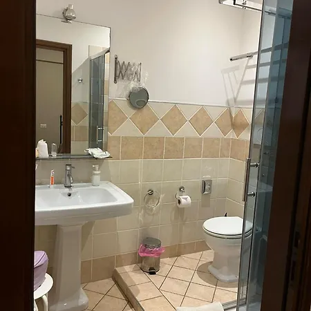 فندق مبيت وإفطار La Perla Di روما