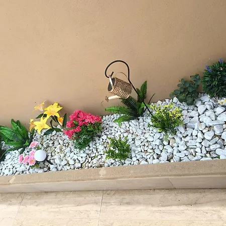Holiday home Garden House *