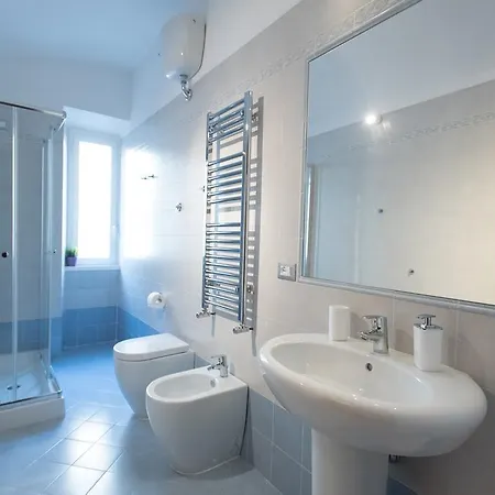 Candia House 3*