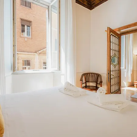 Frattina Atmosphere By In Apartment