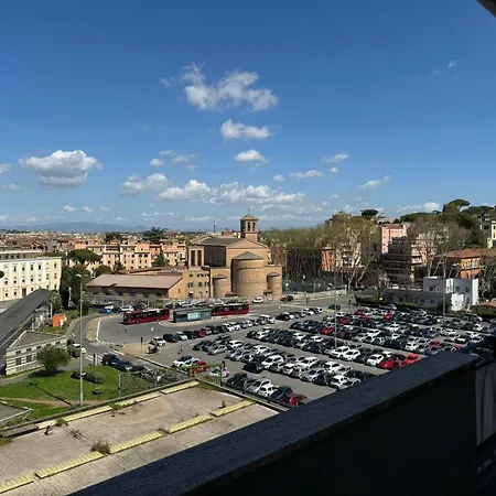 Appartamento Casa Al Vaticano Di Fronte La Fermata Metro Cipro Roma