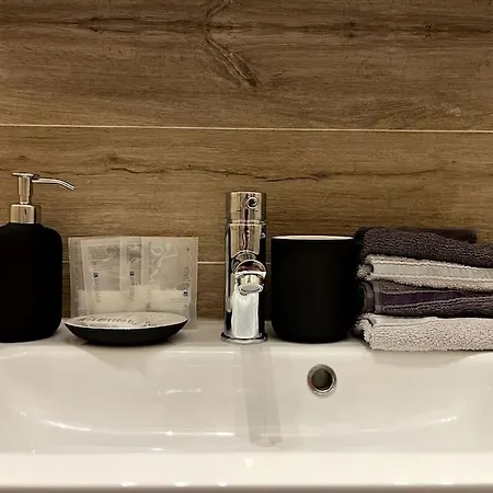 Oasi Floreale - Termini Apartment