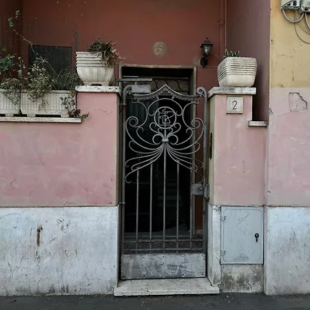 Bed & Breakfast Luminosa Vista Piramide Rome