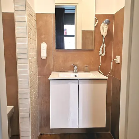 Trastevere Glasshouse Guest house 3*