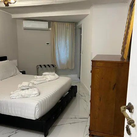 Crispi 30 Stylish Apartment
