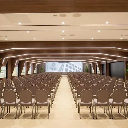Hotel Shangri-la 4*