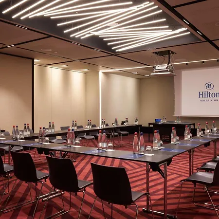 Hilton Eur La 酒店