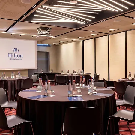 酒店 Hilton Eur La 4*