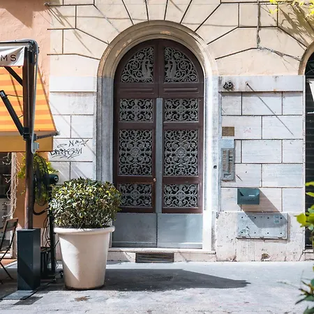 Luxury Piazza Di Spagna * Рим