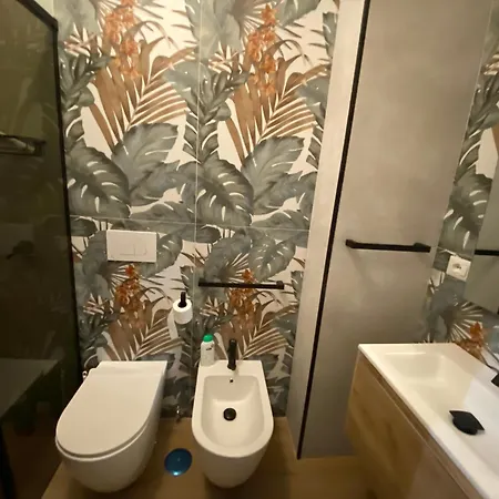 Guest house Antonino Pio 2 *