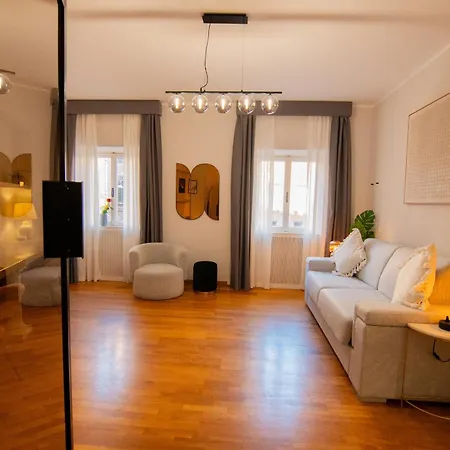 Bruno Domus Design Apartment *
