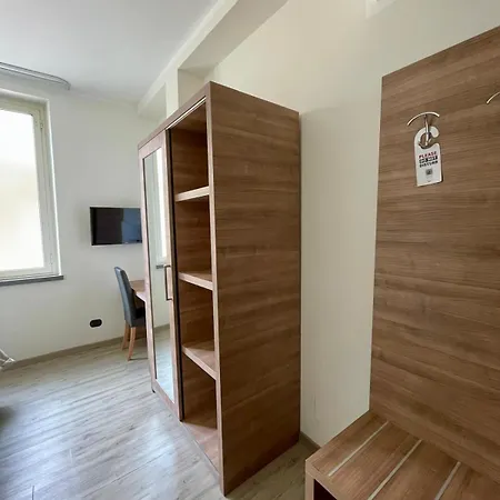 Hotel Casa Per Ferie Santa Maria Alle Fornaci 3*