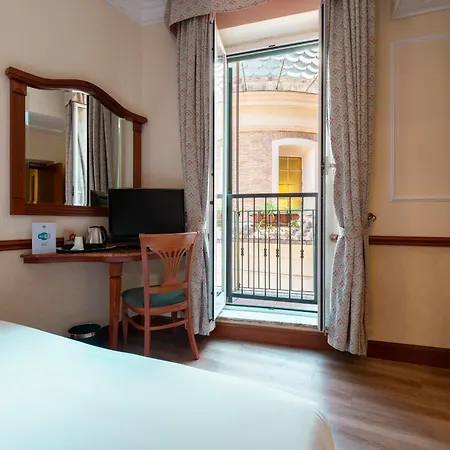 Hiberia Hotel 3*