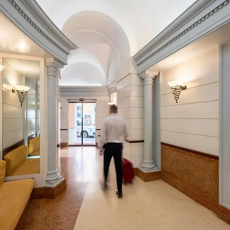 Hiberia Hotel 3*