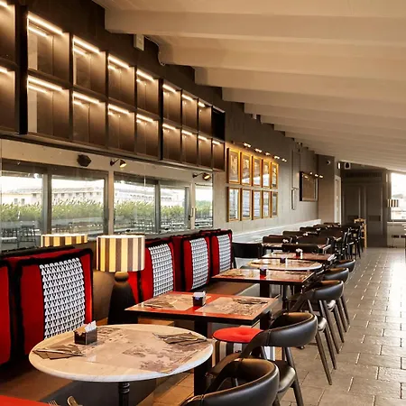 מלון Trianon Borgo Pio 4*