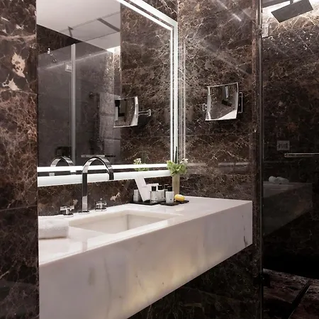 Hotel The First Arte - Preferred & 5*