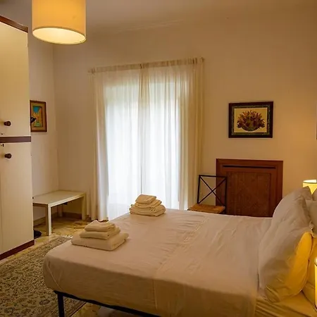 Dimora Al Colosseo, 2 Bedrooms * Rome
