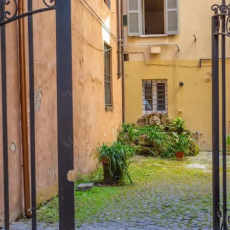 Pantheon Giovanni Hideaway Apartment Rome