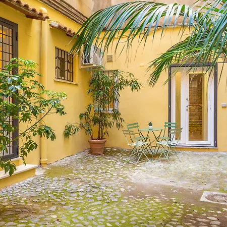 Pantheon Giovanni Hideaway Apartment Rome