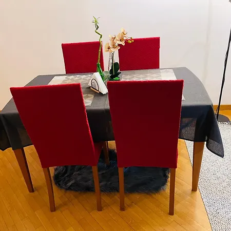 Holiday Colosseum Apartment