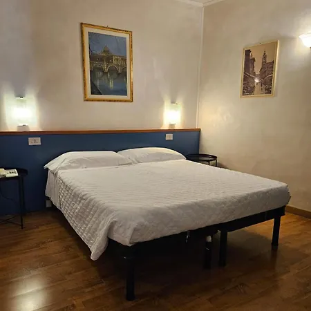 Julia 3* Roma