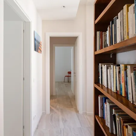 Lucrezio In Appartement *