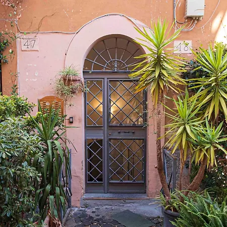 Trastevere Apartment