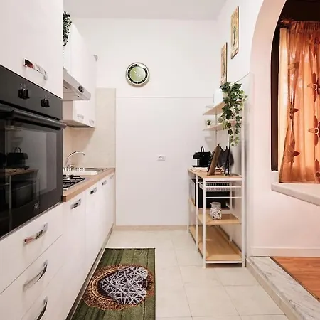 Penthouse 200 Meters From Metro Wi-fi And Ac Appartamento Roma