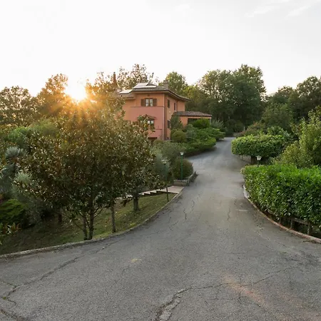Il Borgo Nel Bosco