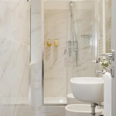 Apart Otel Sonder Fontana Di Trevi 3*