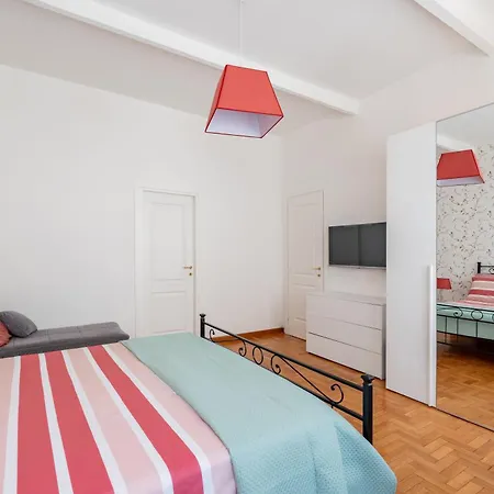 Homedesirome - La Casa A Colori Apartment *