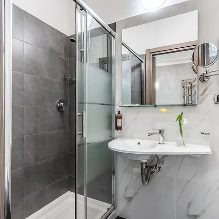 Centro Cavour Hotel 3*