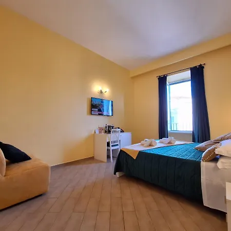 Residenze Serventi Longhi Рим