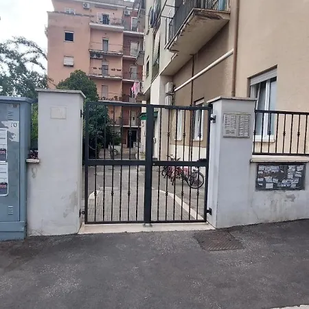 Apartment La Tua Casa Romana Casadei