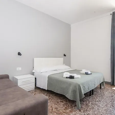 Mrbrown - Pincherle Guest house Rome