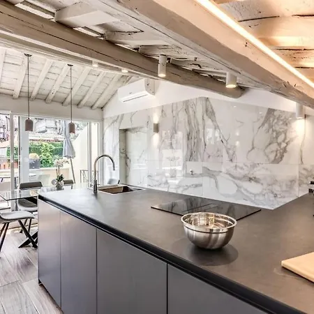 Piazza Dei Renzi Trastevere Building 4 Bedroom With Terrace Apartamento