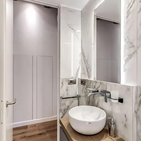 Piazza Dei Renzi Trastevere Building 4 Bedroom With Terrace Apartamento Roma