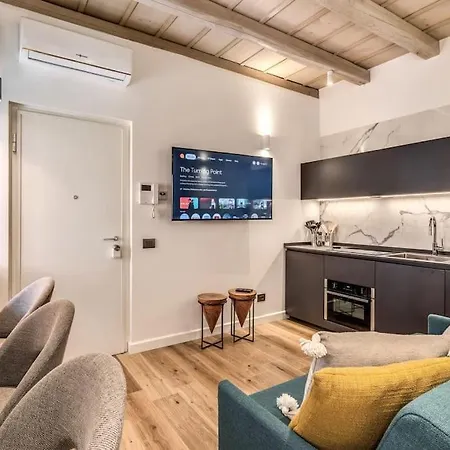 Piazza Dei Renzi Trastevere Building 4 Bedroom With Terrace Apartamento Roma
