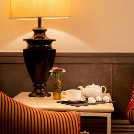 Glori Hotel 4*
