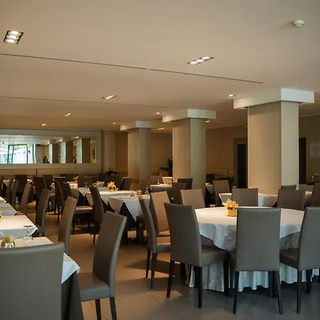 Maria Regina Hotel 4*