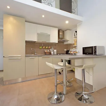 Dolce Casa Colosseo 1 - 2 Apartment Rome