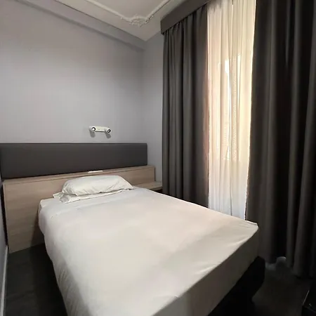 Philia Hotel 3*