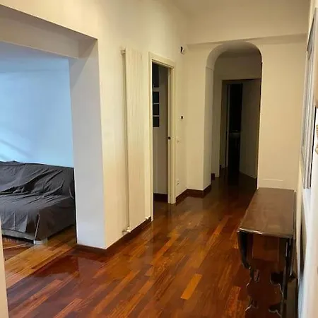 Apartamento In Centro Storico Vicino La Stazione Termini *