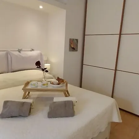 La Casa Sul Cortile Holiday home Rome