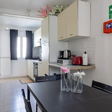 Casa Gemelli - Metro Per Il Centro Di - Roma